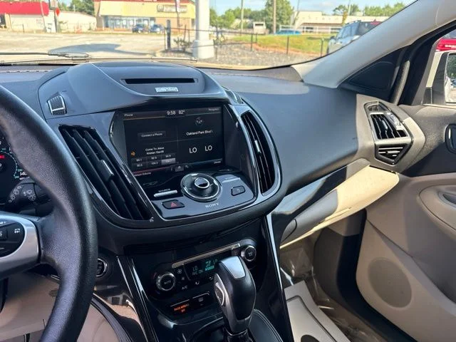 Used 2015 White Ford Titanium image 17