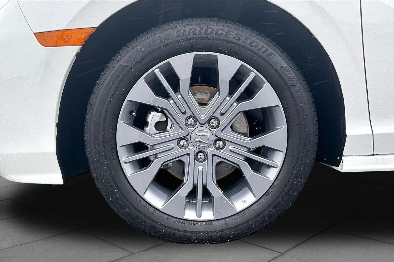 2026 Honda Odyssey Touring - Photo 11