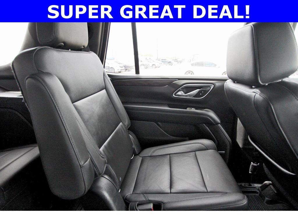 Used 2021 Black Chevrolet Z71 image 14