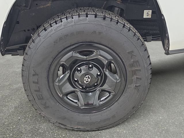 2023 Toyota Tacoma SR - Photo 27