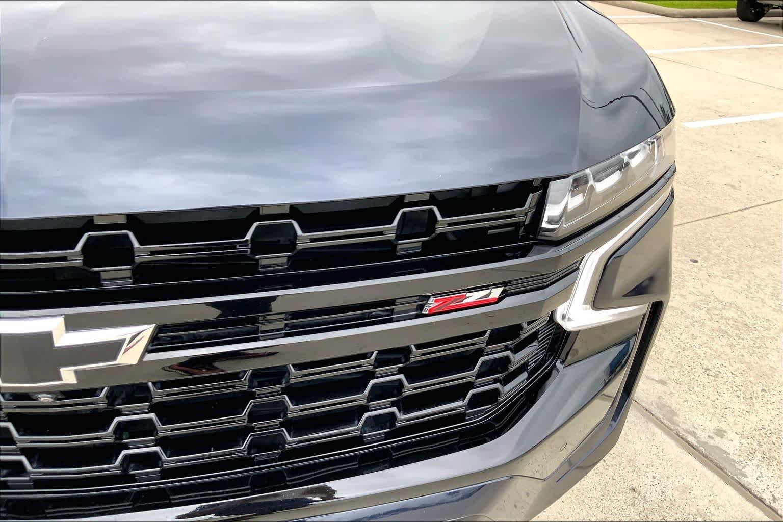 Used 2023 Midnight Blue Metallic Chevrolet Z71 image 29