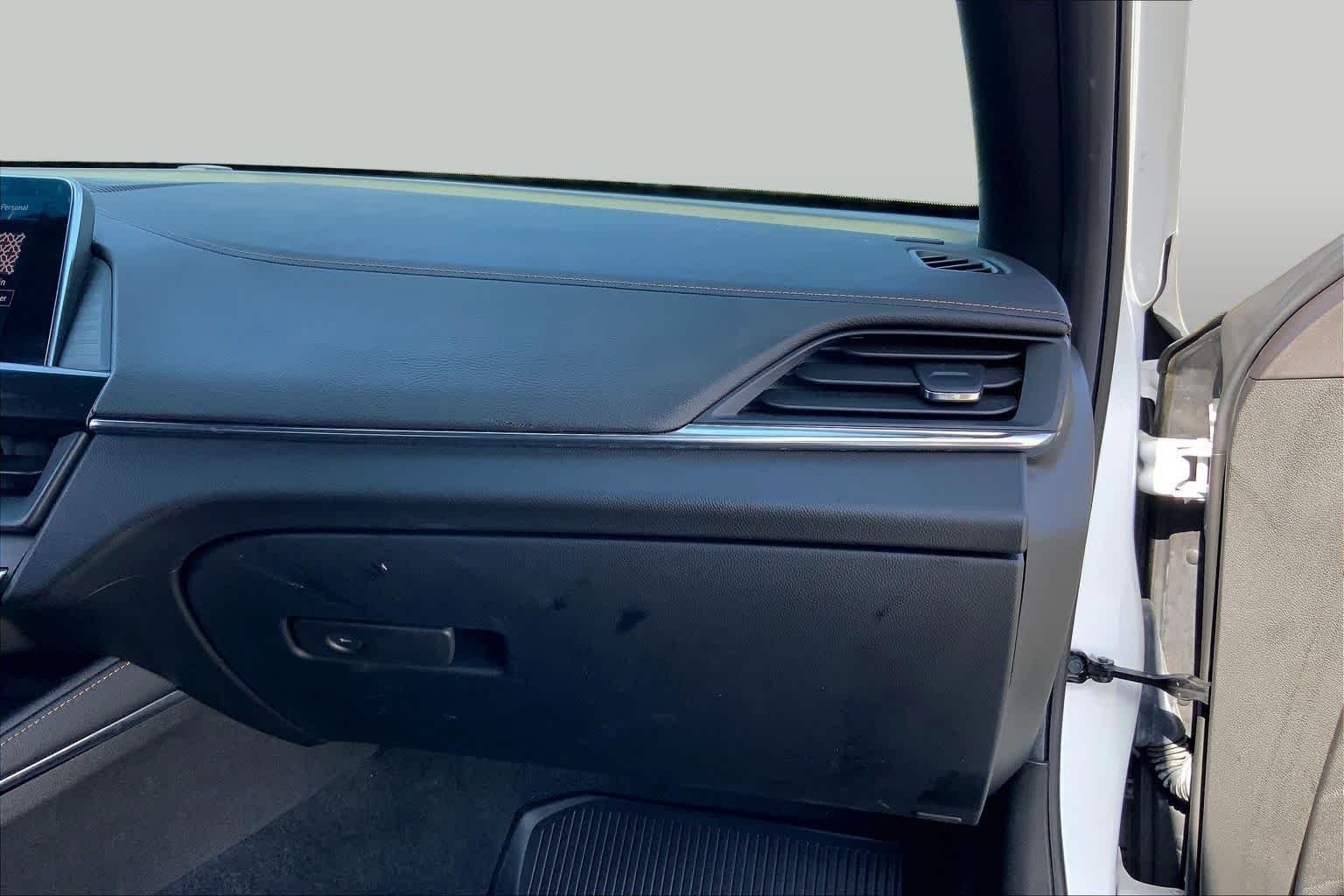 Used 2021 Summit White Cadillac V-Series image 18