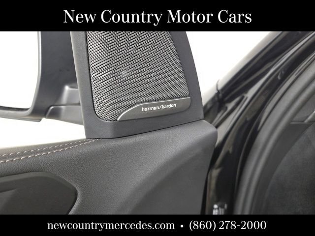 Used 2024 Black BMW xDrive40i image 19