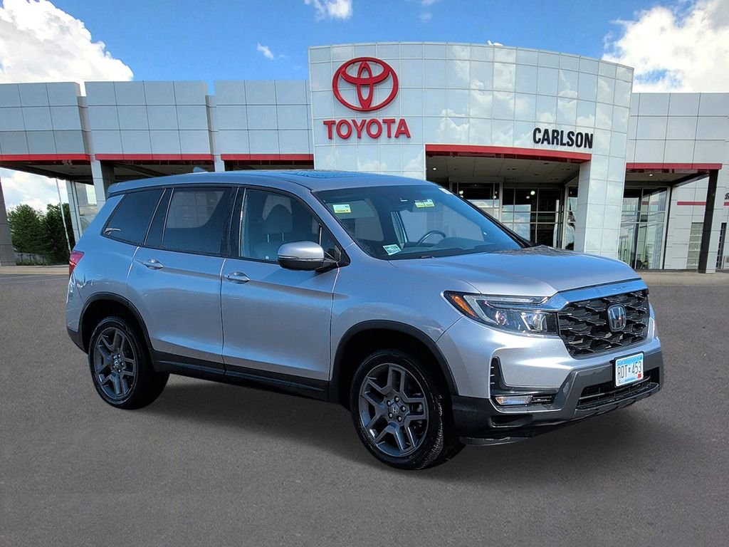 Used 2022 Honda Passport EX-L with VIN 5FNYF8H55NB008667 for sale in Minneapolis, Minnesota