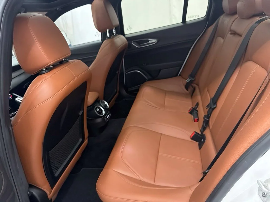 Used 2023 White Alfa Romeo Ti image 22