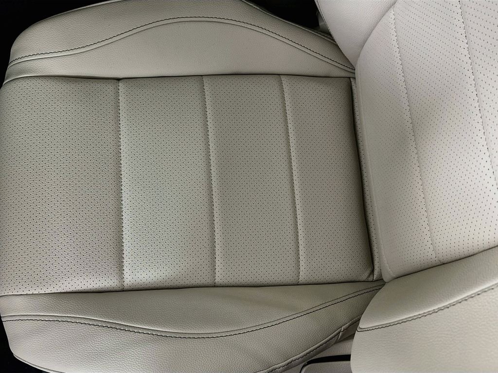 New 2026 Polar White Mercedes-Benz GLE 350 image 20