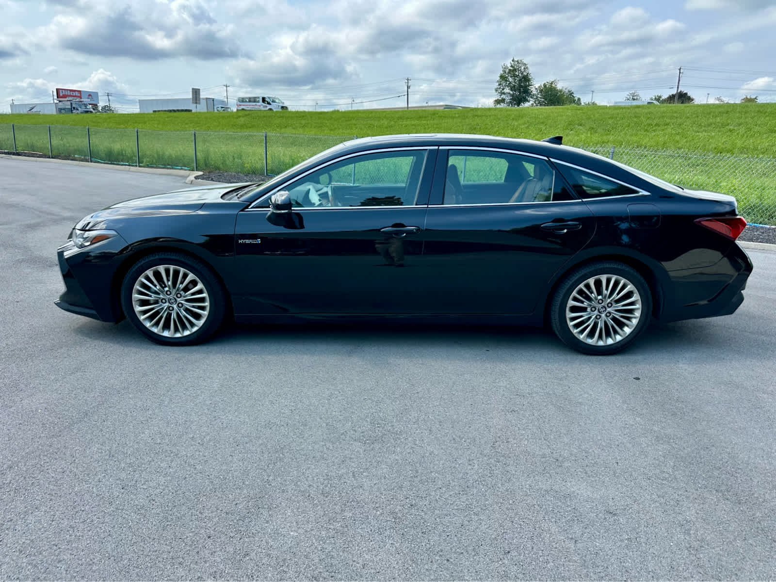 Used 2020 Midnight Black Metallic Toyota Hybrid Limited image 8