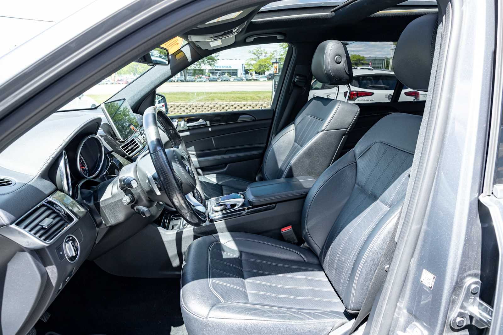 Used 2019 Selenite Grey Metallic Mercedes-Benz GLS 450 image 28