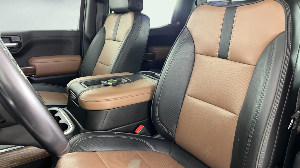 Used 2022 Beige Chevrolet High Country image 36