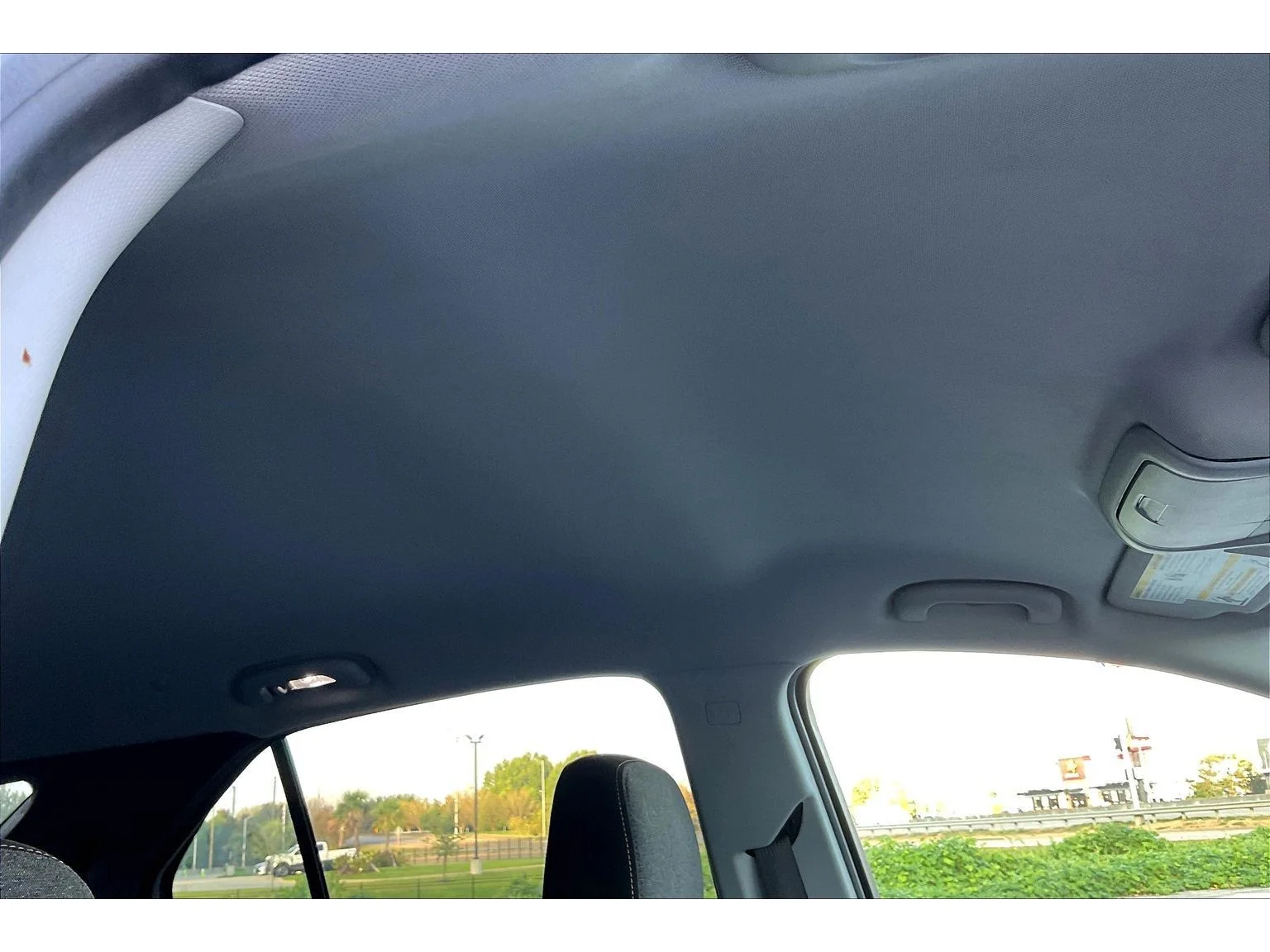 Used 2023 SUMMIT WHITE Chevrolet LT image 15