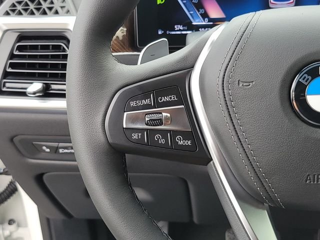 New 2026 White BMW xDrive40i image 34