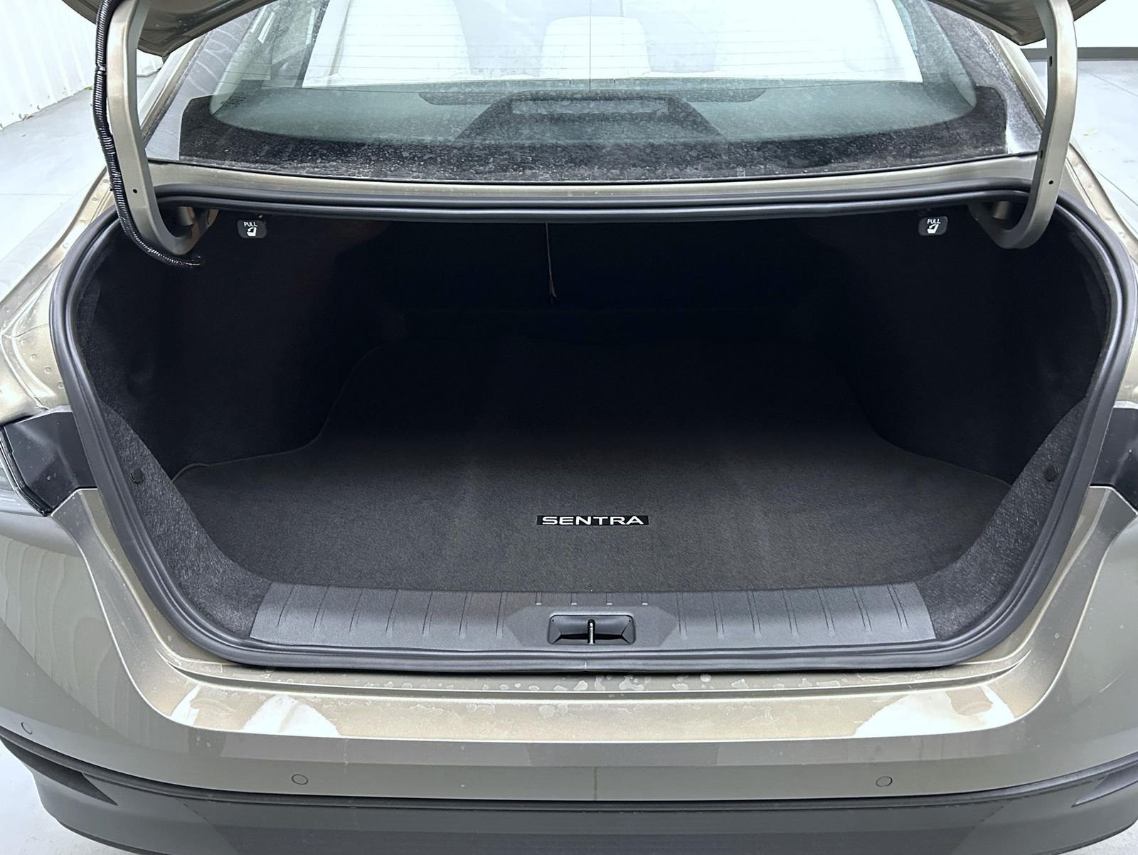 New 2026 Brown Nissan SL image 9