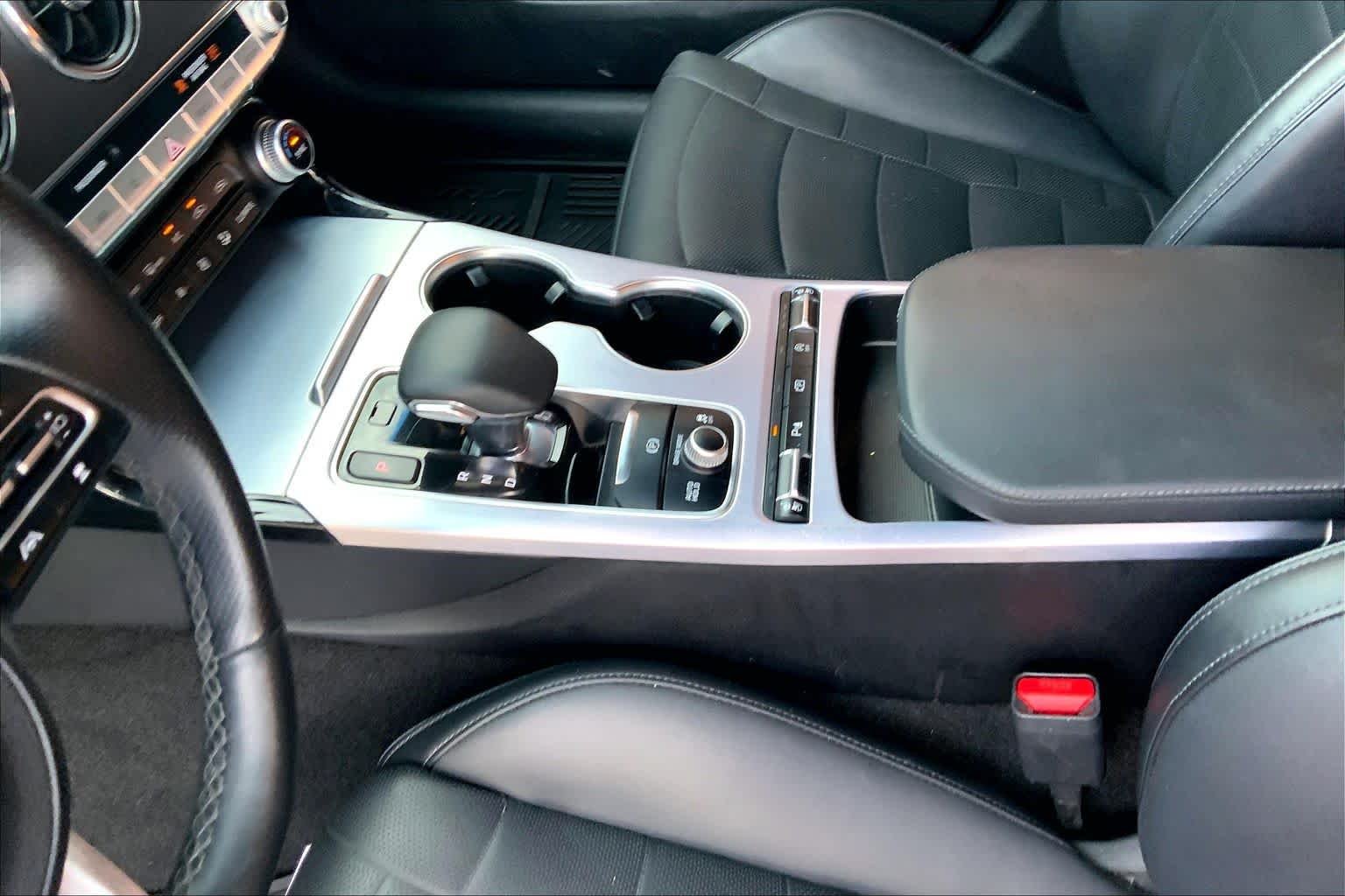 Used 2023 WHITE Kia GT2 image 17