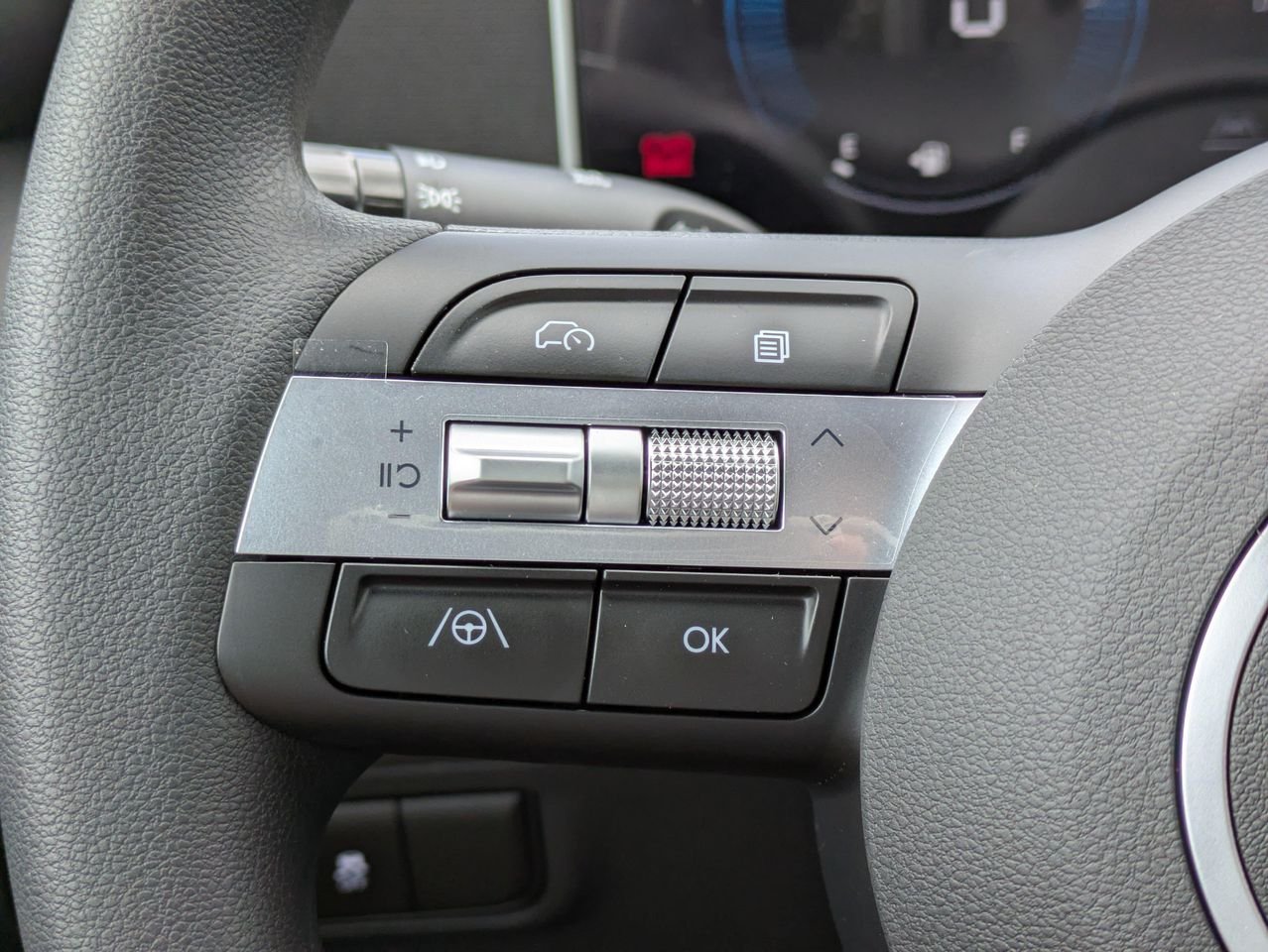 New 2027 Sage Gray Hyundai SE FWD image 20