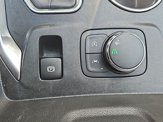 Used 2023 Gray Chevrolet LS image 37