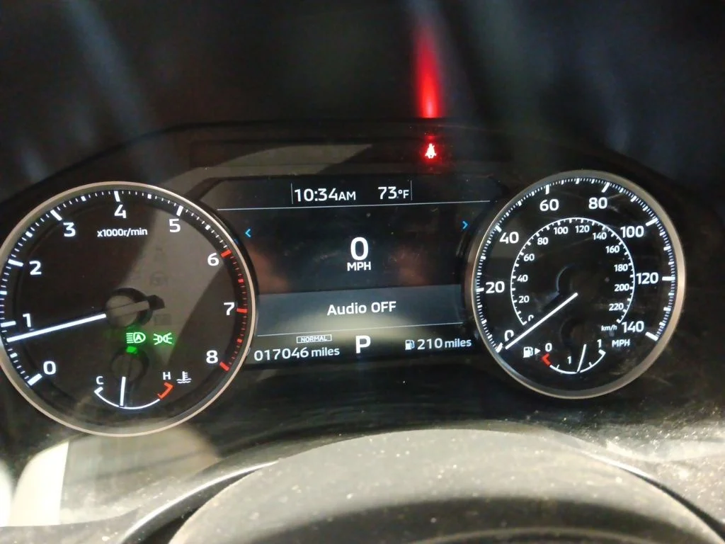 Used 2024  Mitsubishi ES image 4