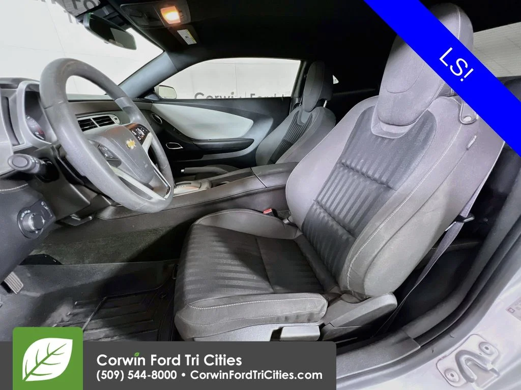 Used 2014 Silver Ice Metallic Chevrolet 2LS image 21