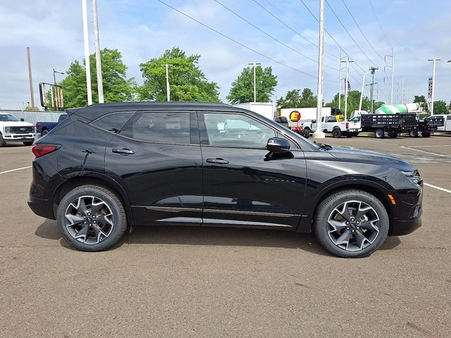 Certified Used 2022 Black Chevrolet RS image 7
