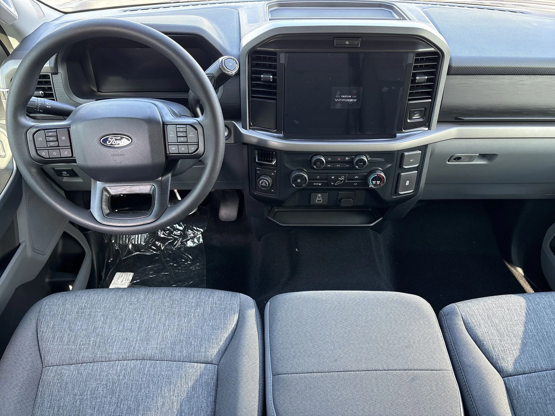New 2026 Agate Black Metallic Ford XLT image 2