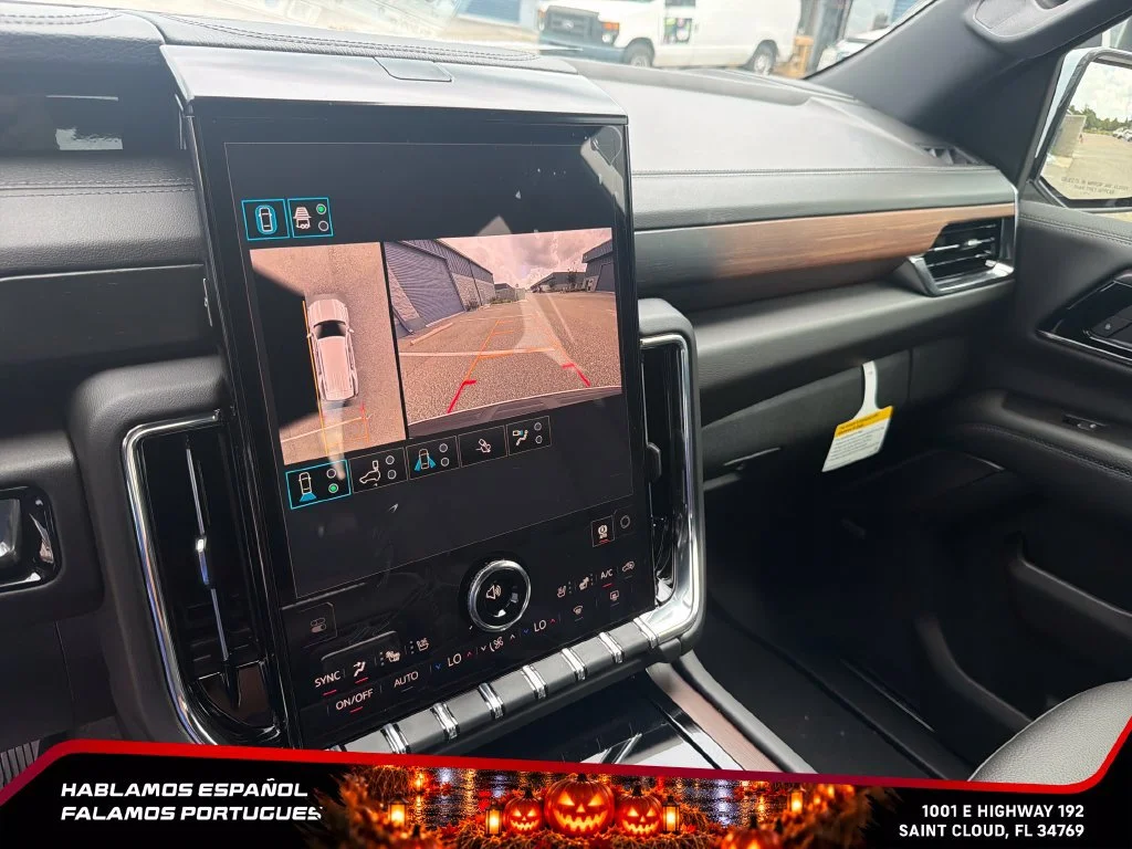 2026 GMC Yukon Denali - Photo 25