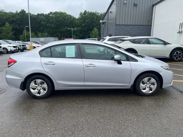 Used 2015 Alabaster Silver Metallic Honda LX image 2
