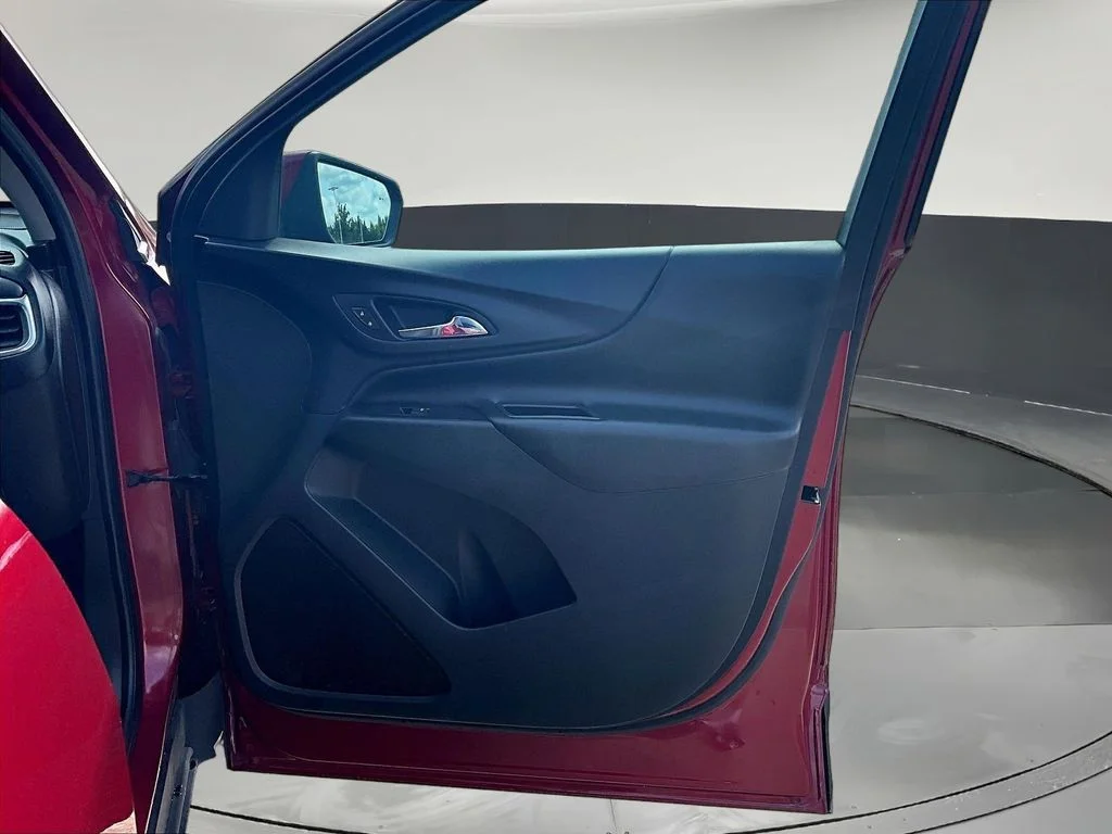 Used 2020 Red Chevrolet LT image 32