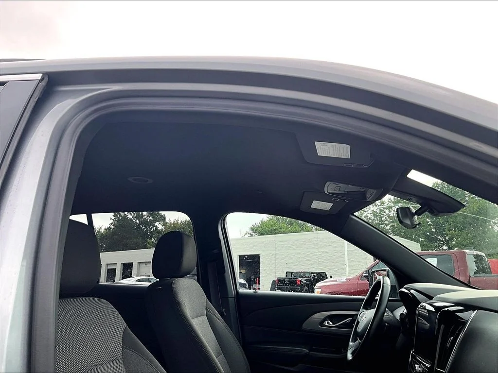 Used 2023 Gray Chevrolet LT image 23