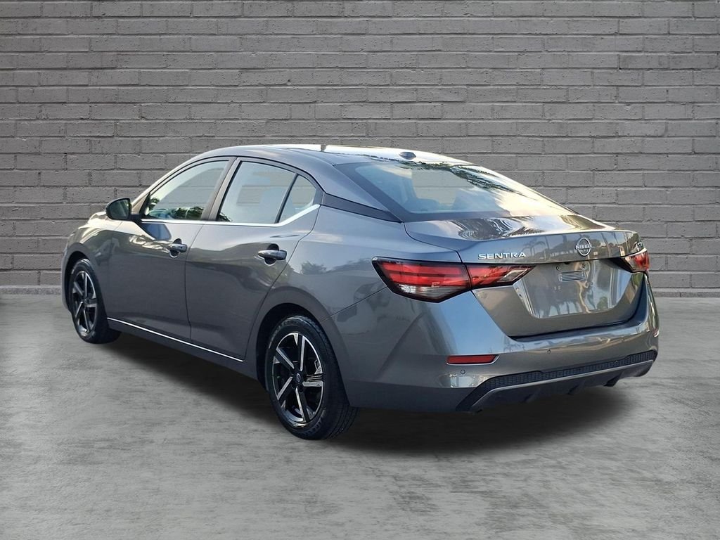 Used 2024 Gray Nissan SV image 9