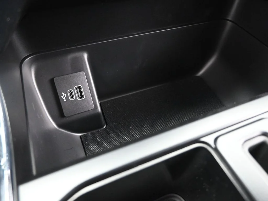 New 2026 Carbonized Gray Metallic Ford XLT image 17