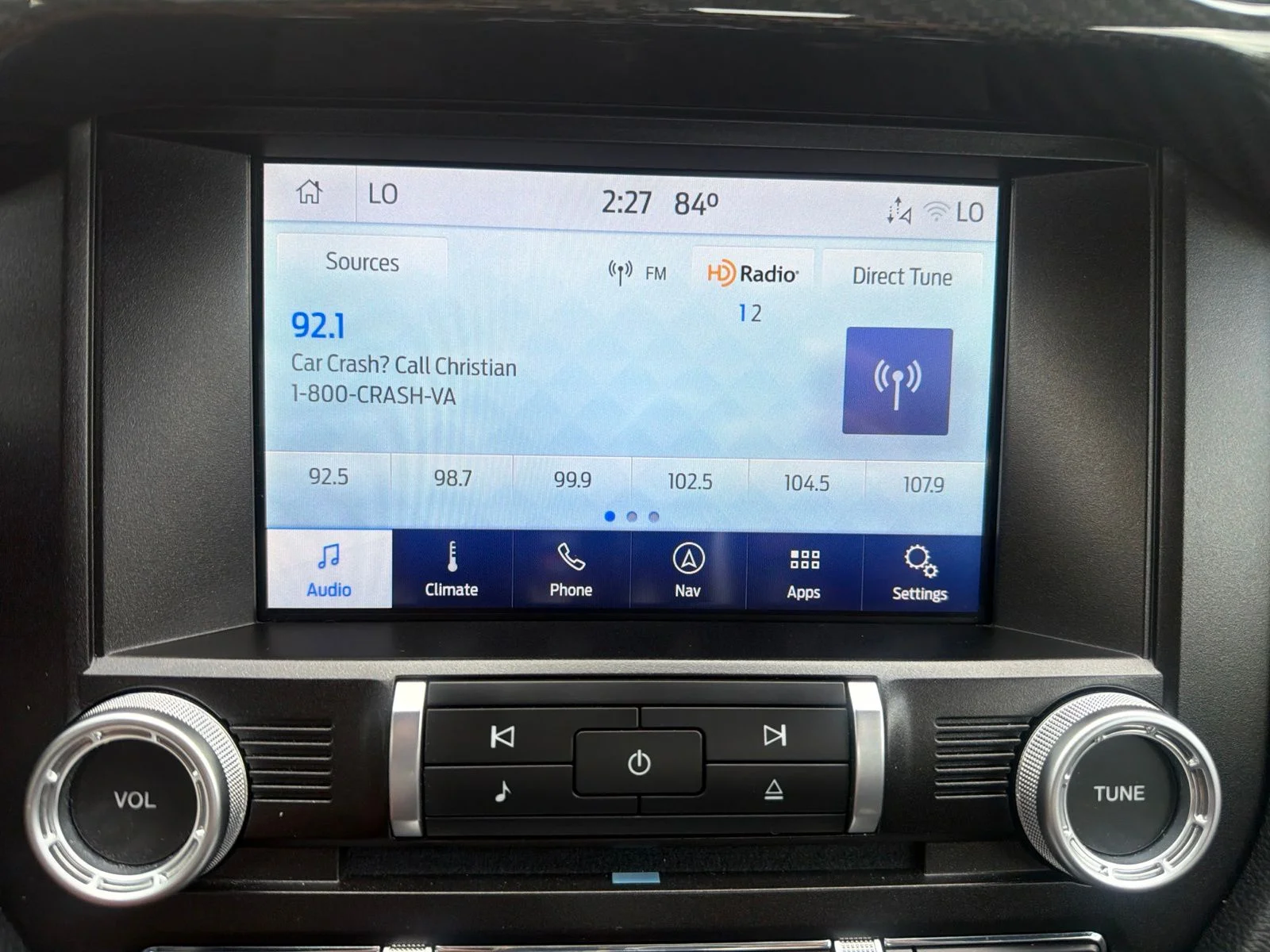 Used 2021  Ford GT Premium image 4