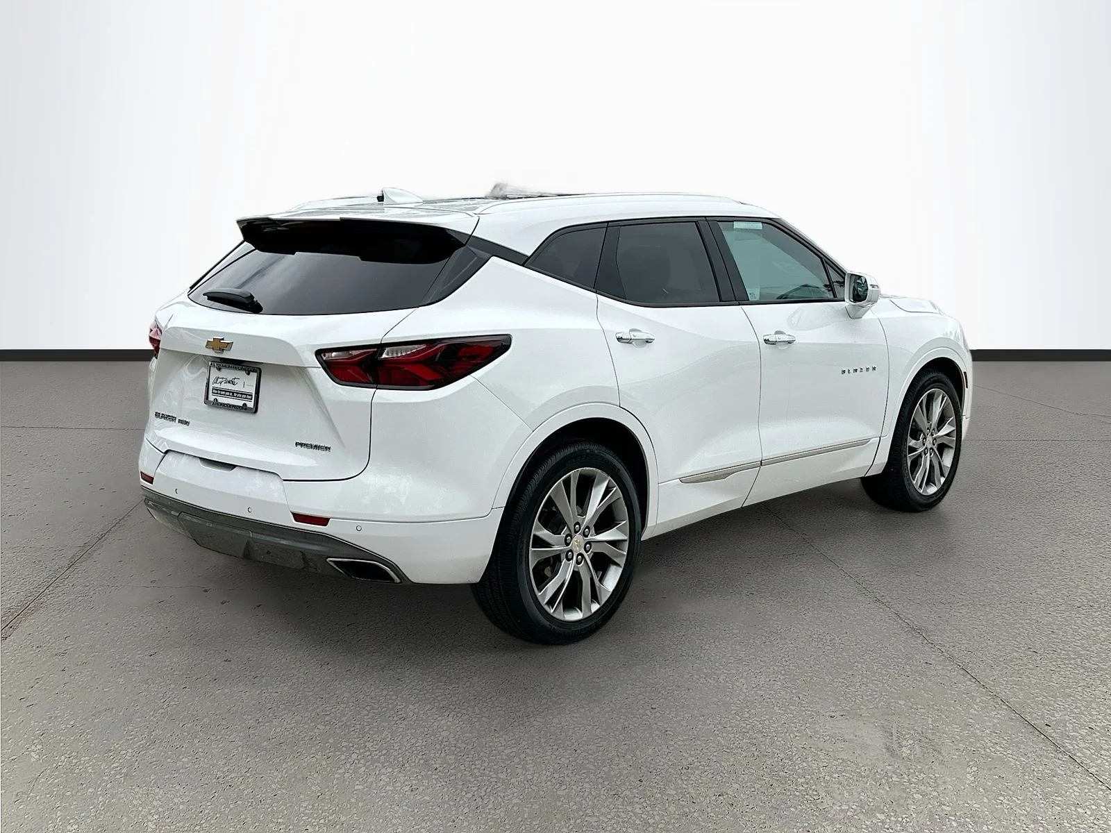 Used 2019 White Chevrolet Premier image 7