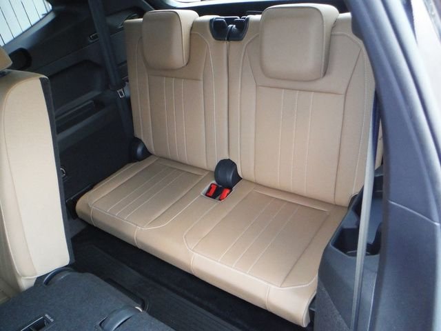 Certified Used 2023 Black Volkswagen 2.0T SE image 37