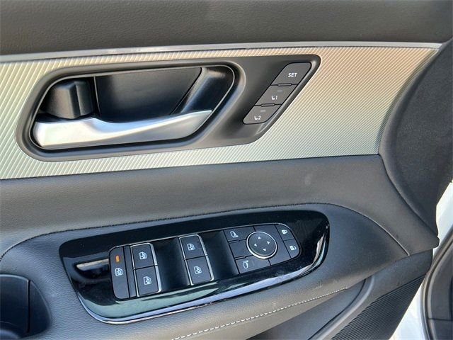 2025 Nissan Murano SL - Photo 12