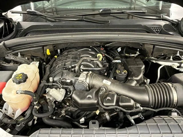 Used 2023 Black Jeep Altitude image 32