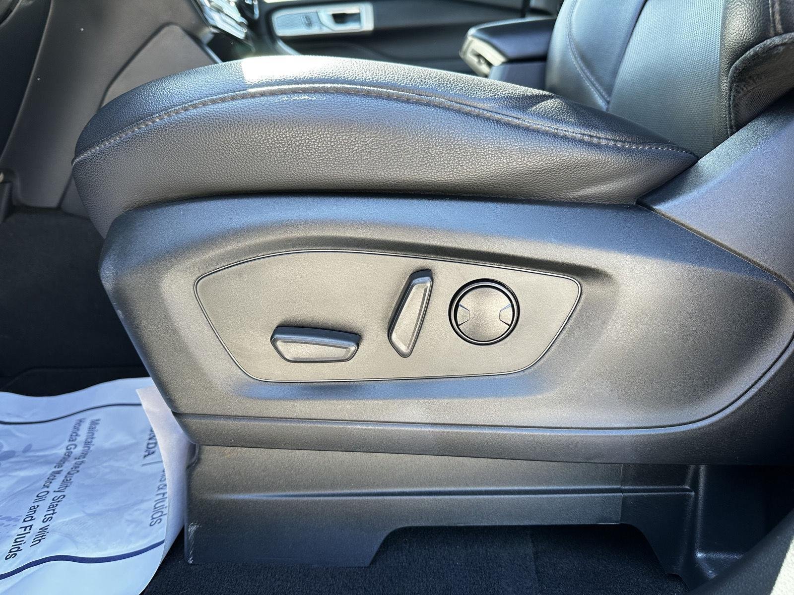 2023 Ford Explorer Limited - Photo 8