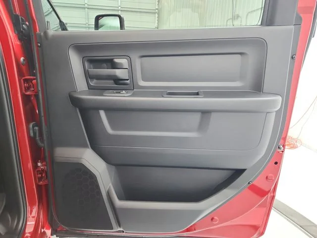 2026 RAM 2500 Tradesman - Photo 29