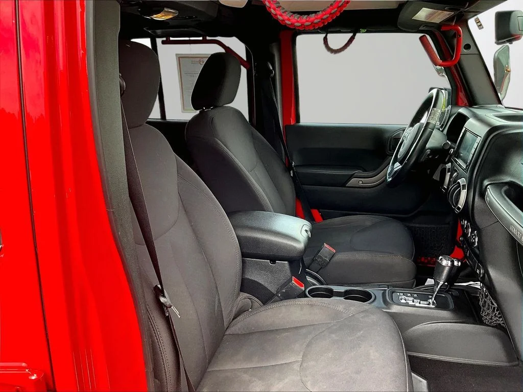 Used 2015 Red Jeep Unlimited Sport image 7