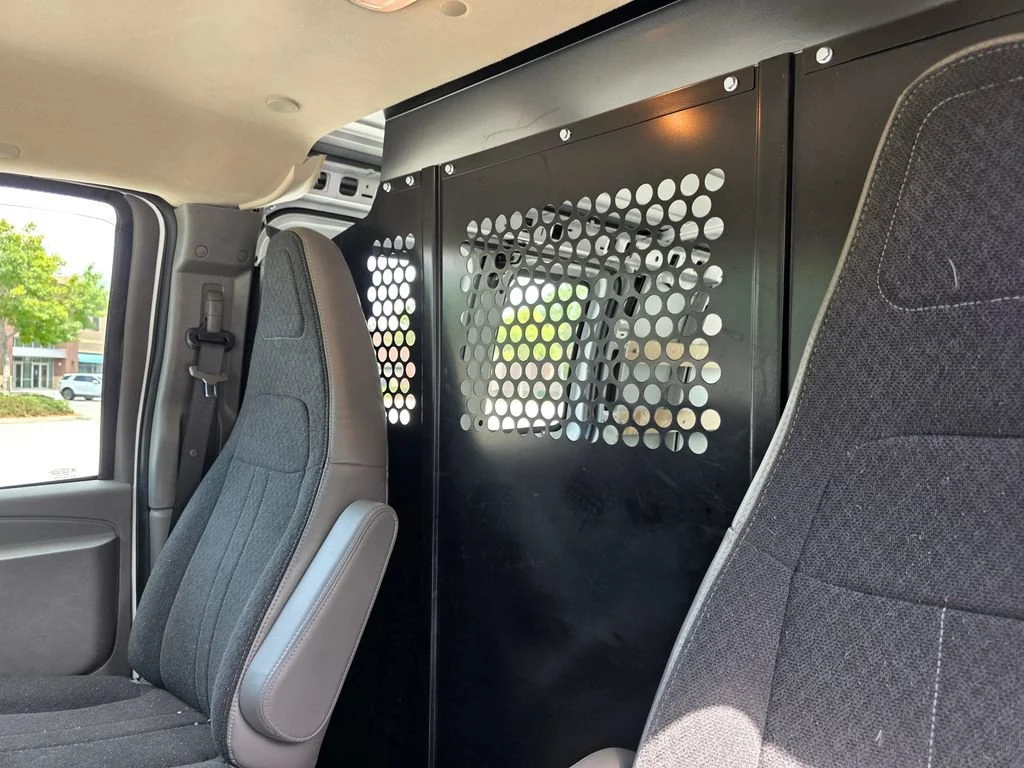 Used 2025 Summit White Chevrolet WT image 8