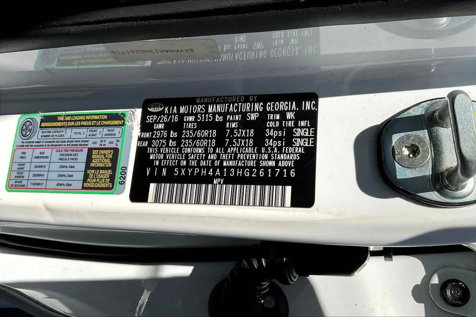 Used 2017 Snow White Pearl Kia EX image 33
