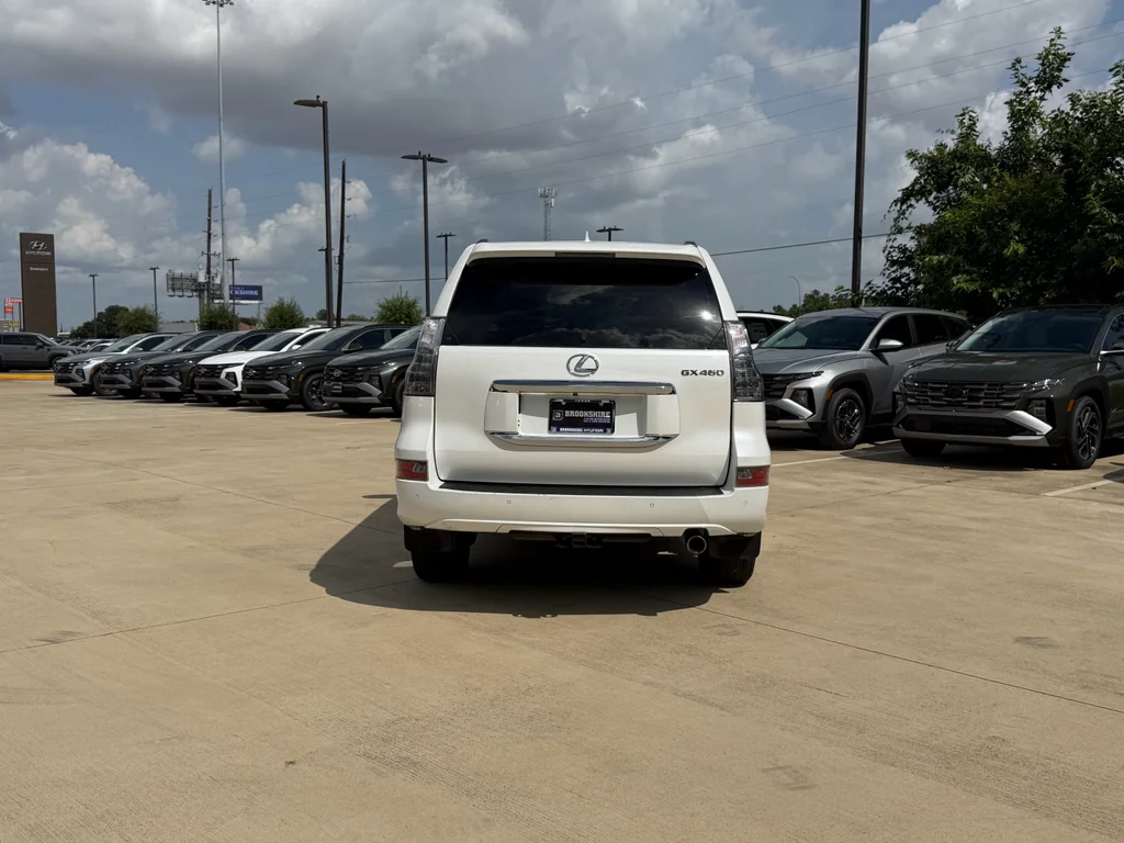 Used 2019 Starfire Pearl Lexus Premium image 5