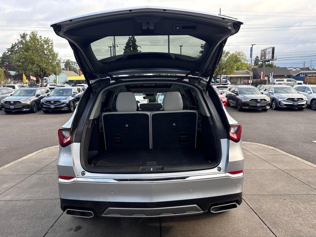 New 2026 Solar Silver Metallic Acura Technology Package image 8