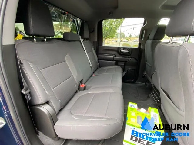 Used 2022 Blue Chevrolet LT image 18