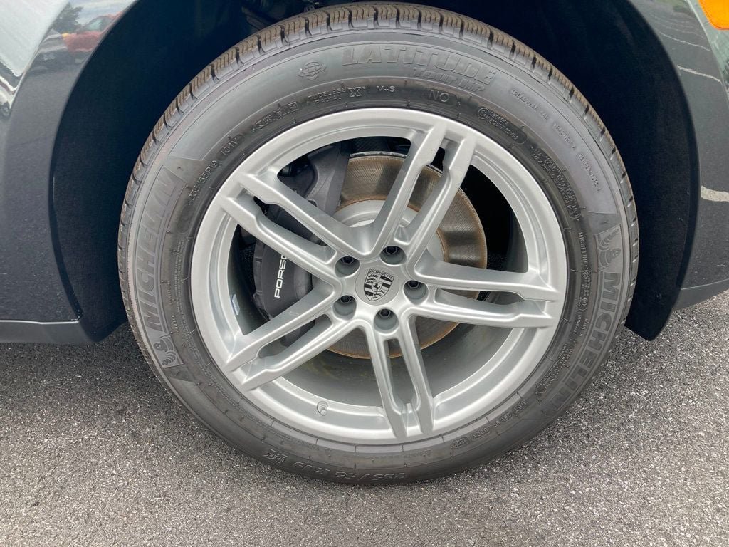 2026 Porsche Macan - Photo 25