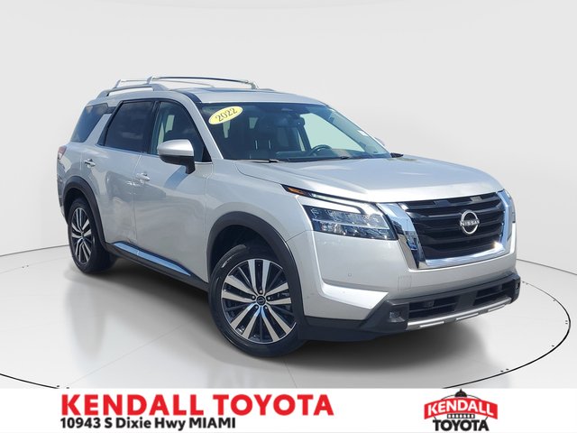 2022 Nissan Pathfinder Platinum
