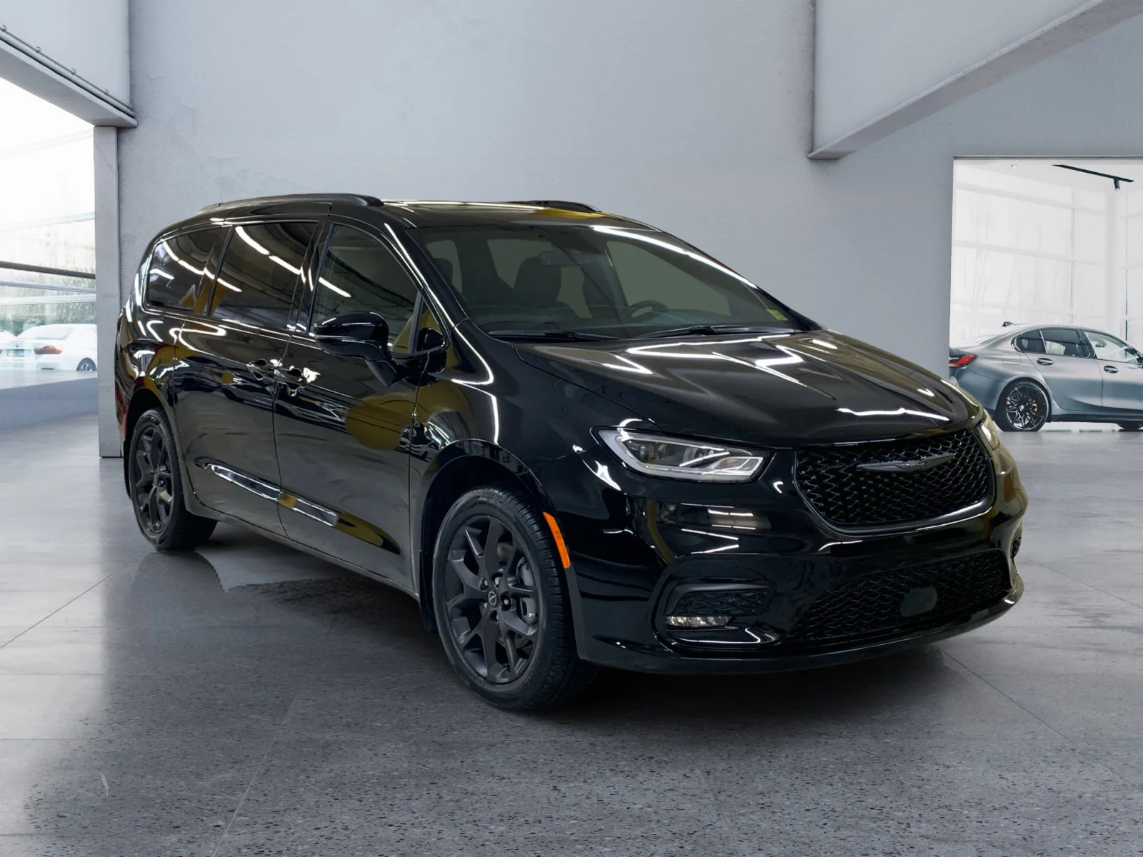 New 2026 Diamond Black Crystal Pearl Chrysler Select image 7