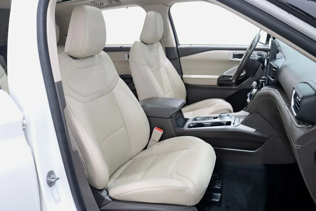 Used 2022 White Ford Platinum image 27