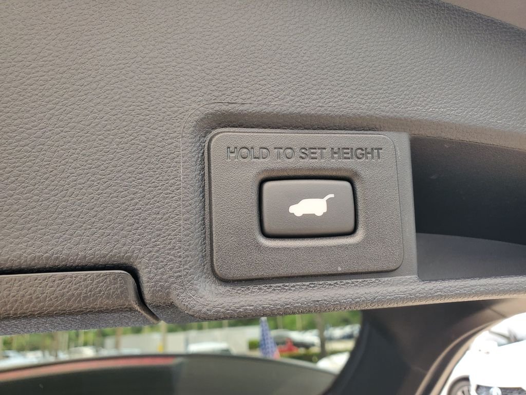 Used 2023 Black Acura Technology Package image 9