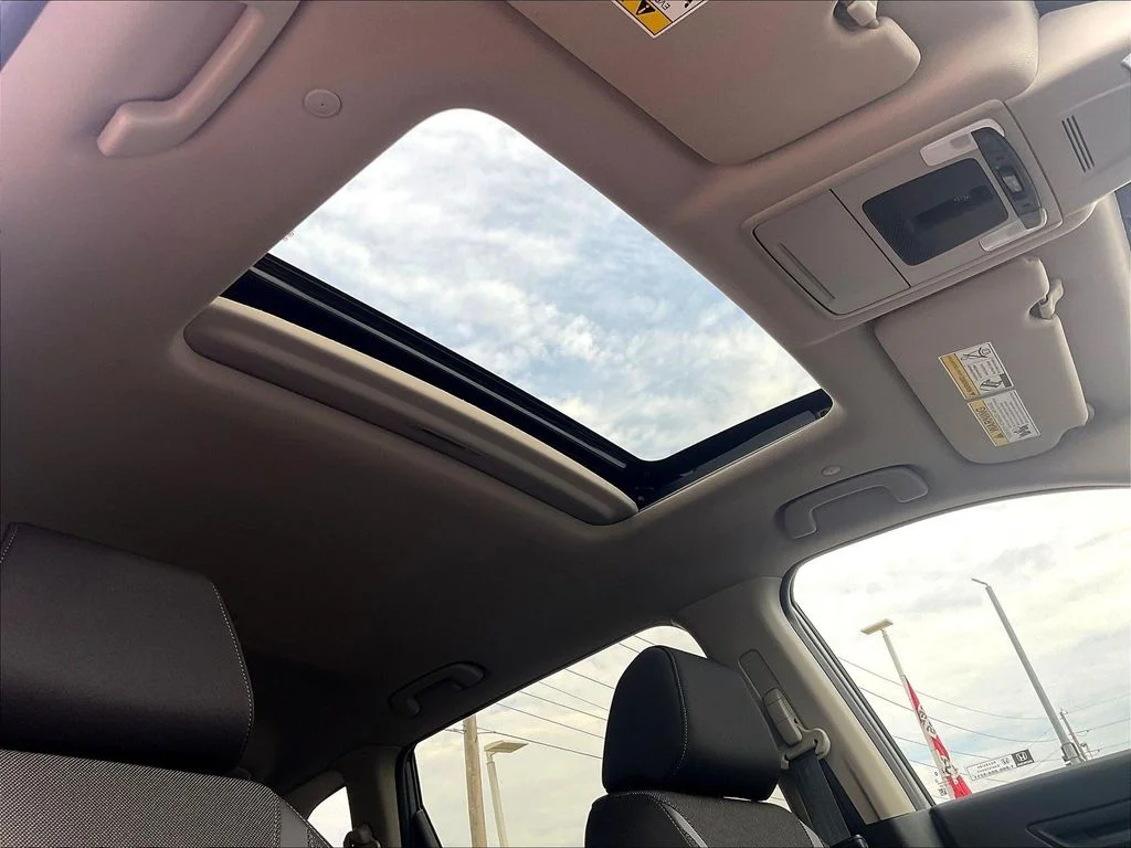 2025 Honda CR-V EX - Photo 17