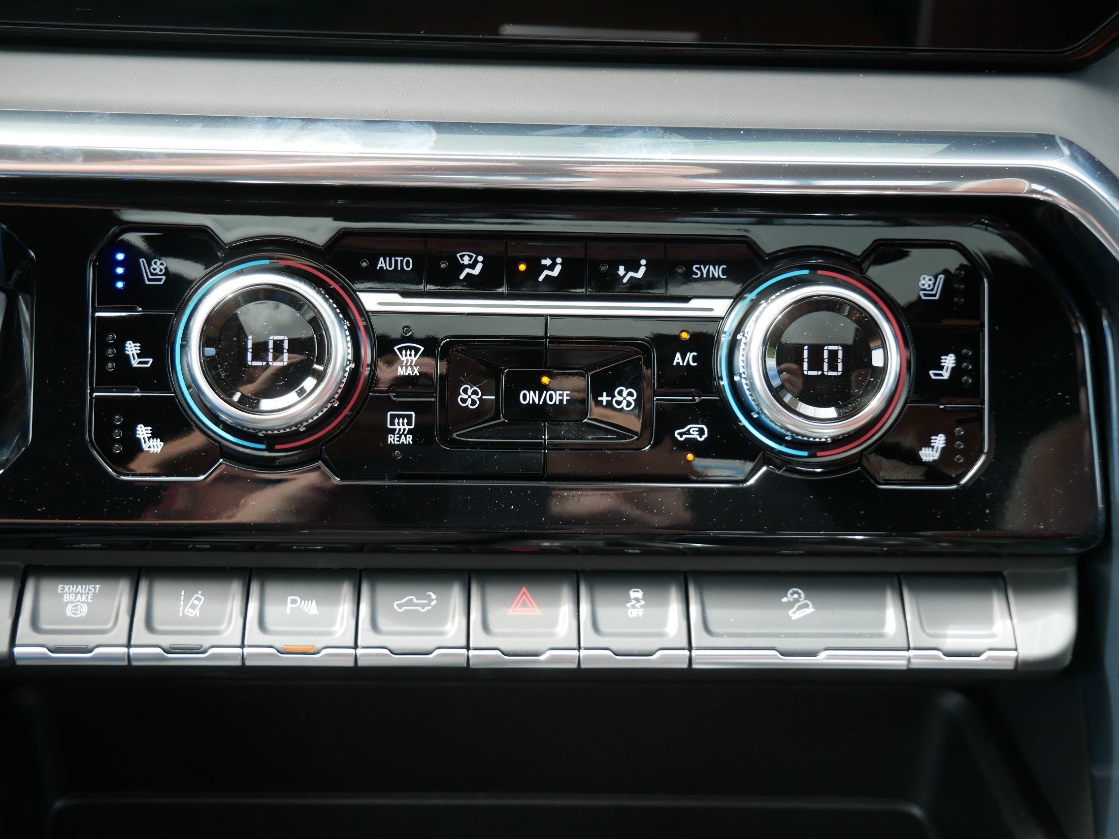 New 2026 Titanium Rush Metallic GMC Denali Ultimate image 8