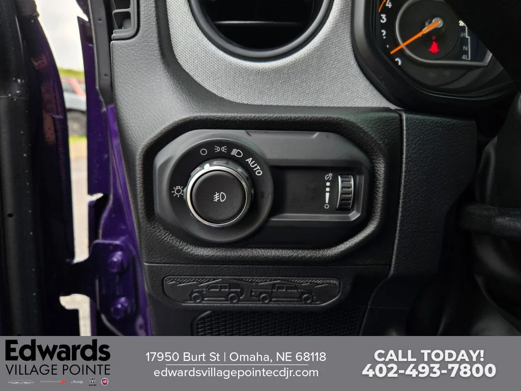 New 2026 Reign Jeep Sport S image 12